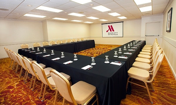 Marriott On The Falls - Niagara Room