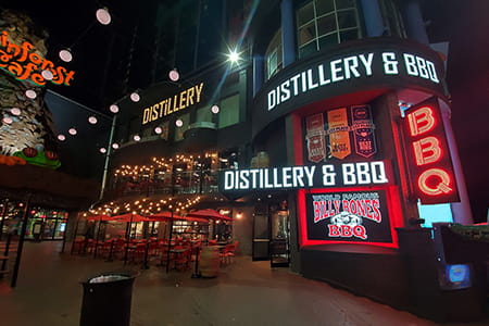 Niagara Distillery Exterior