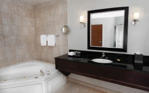 Fallsview Bi-level Suite bathroom