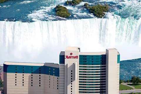 hotels near fallsview casino